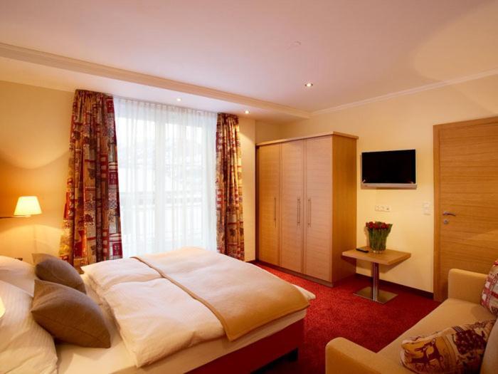 Sonnblick Apartments Und Zimmer - Nationalpark Sommercard Inklusive Hollersbach im Pinzgau Kamer foto