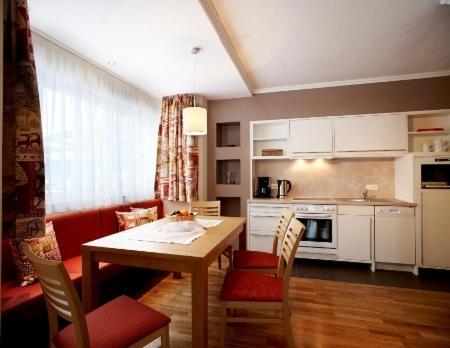 Sonnblick Apartments Und Zimmer - Nationalpark Sommercard Inklusive Hollersbach im Pinzgau Buitenkant foto